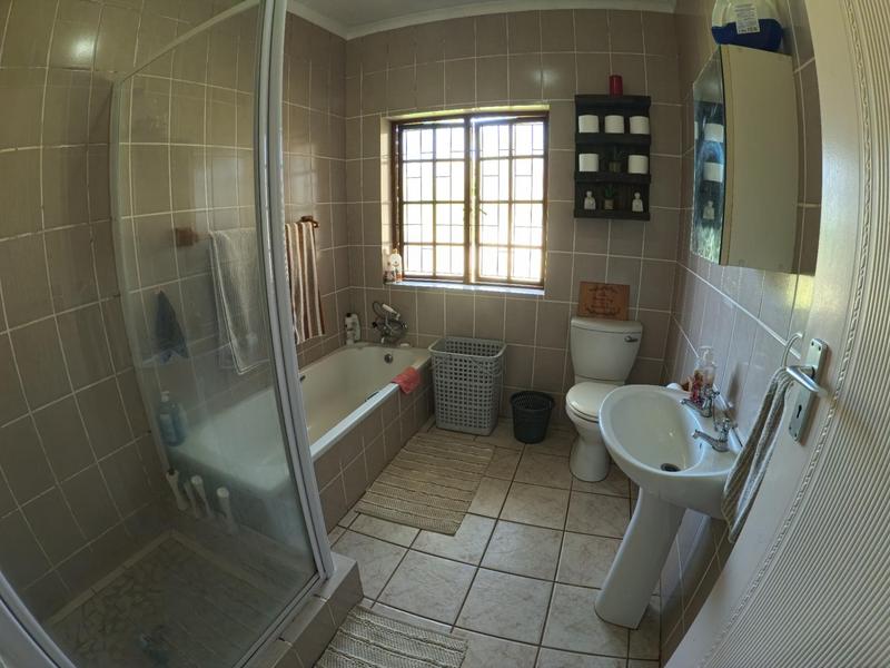 3 Bedroom Property for Sale in Twee Rivieren Western Cape
